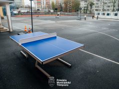Mese de ping-pong în 30 de școli din Timișoara, pentru stimularea atenției elevilor
