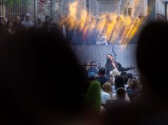 Seară magică în Piața Sfântul Gheorghe, cu Tania Turtureanu. Târgul de Paște de la Timișoara se încheie marți cu un concert în Piața Unirii (foto)